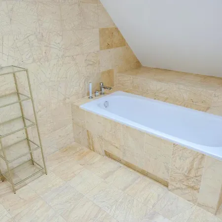 1898 Διαμέρισμα Βαρσοβία