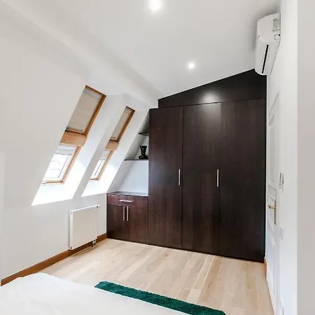 Apartament 1898