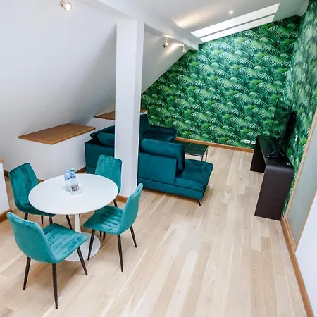 1898 Apartment Warschau