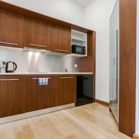 1898 Lejlighed Warszawa